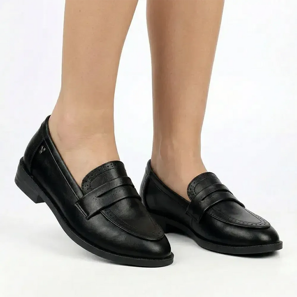 Butterfly Feet Emeree 1 Loafer With Saddle - Black