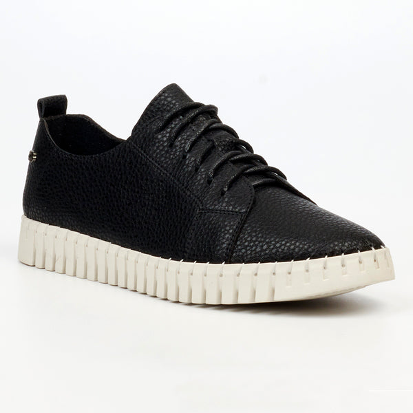 Butterfly Feet Laguna 2 Sneaker - Black