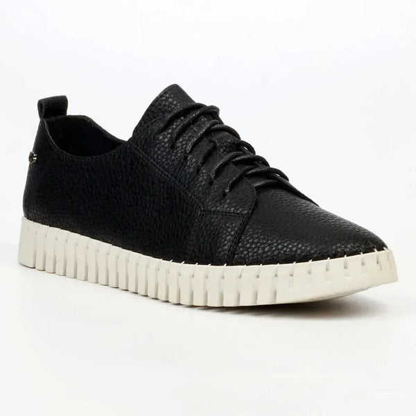 Butterfly Feet Laguna 2 Sneaker - Black