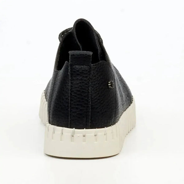 Butterfly Feet Laguna 2 Sneaker - Black