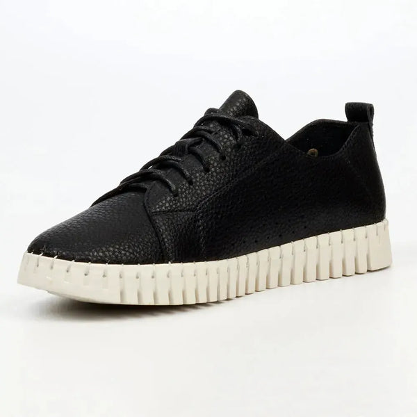 Butterfly Feet Laguna 2 Sneaker - Black