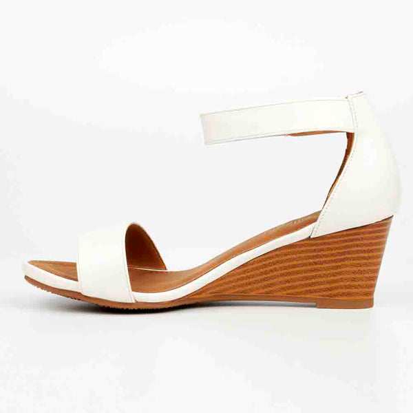 Butterfly Feet Shani Wedge - White