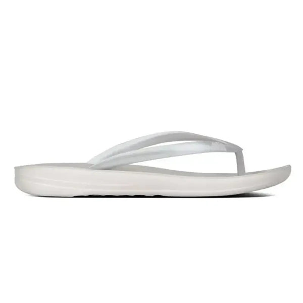 Fit Flop IQushion Ergonomic Flip Flop - Silver