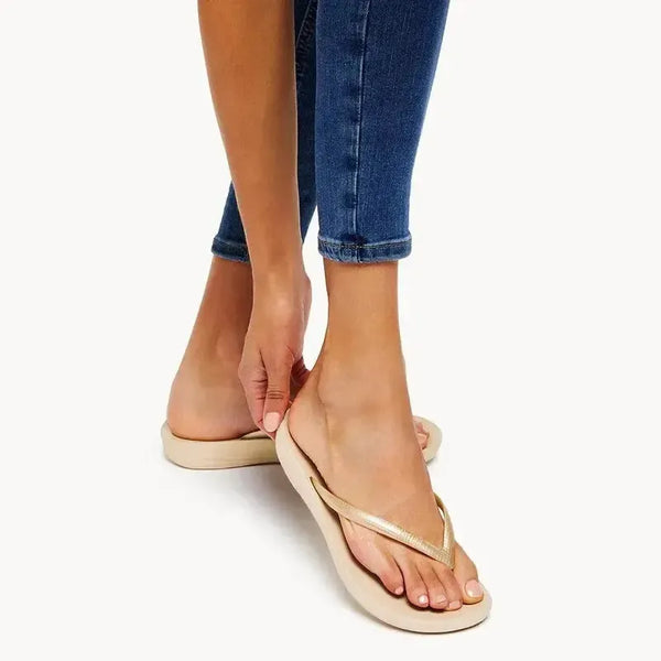 Fit Flop IQushion Ergonomic Flip Flops - Gold