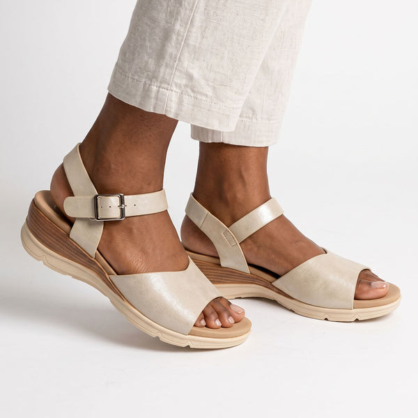Franco Rossi Comfort Sandal - Champagne