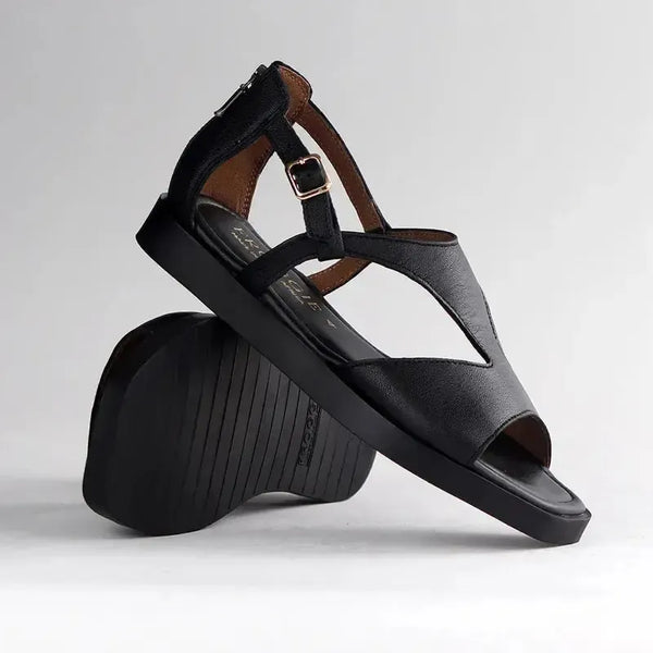 Froggie Ivy Leather Closed Back Thong Sandal - Black