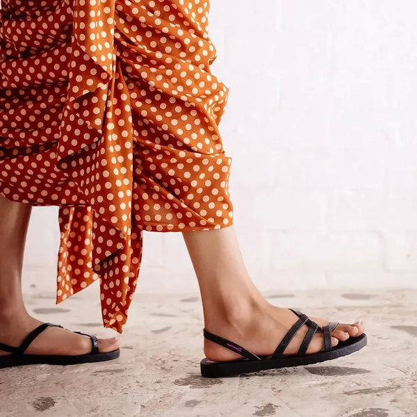 Ipanema Diversa Strappy Slingback Sandal - Black Lilac