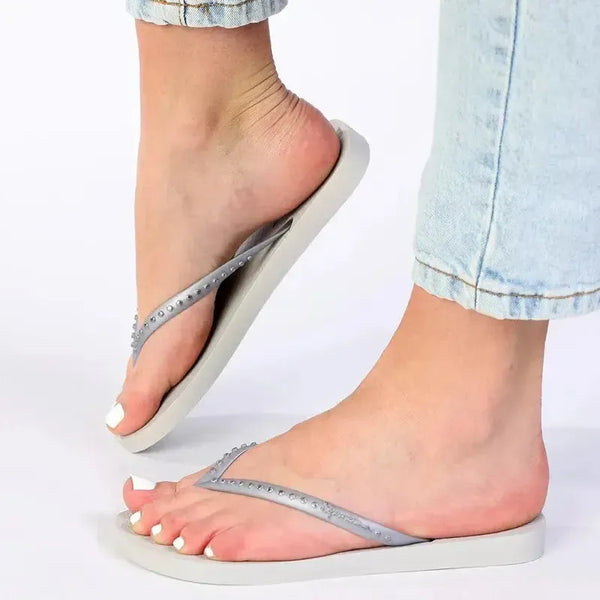 Ipanema Essence Flip Flop With Studs - Grey Silver