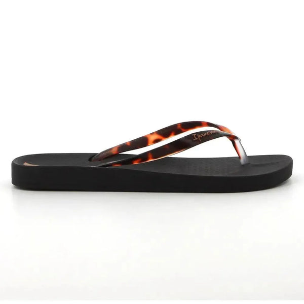 Ipanema Leopard Print Thong Strap Sandals - Black