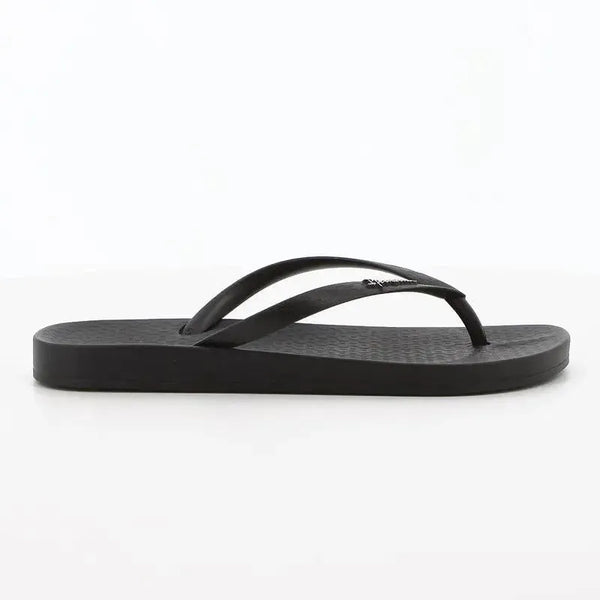 Ipanema Thong Sandals - Black