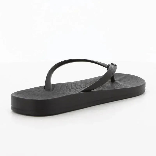 Ipanema Thong Sandals - Black
