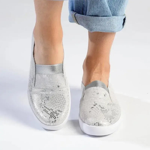 Julz Fran Leather Metalic Slip On- Silver