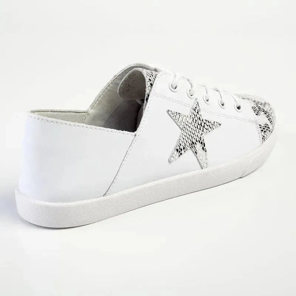 Julz Nicki Leather Sneaker With Star Detail -White/Silver