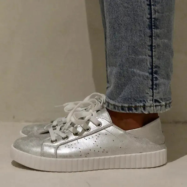 Julz Valentina Leather Sneaker With Star Detail - Matte Silver