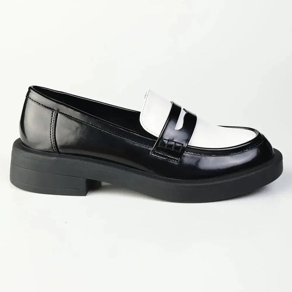 Madison Blessing Cut Out Saddle Loafer - Black / White