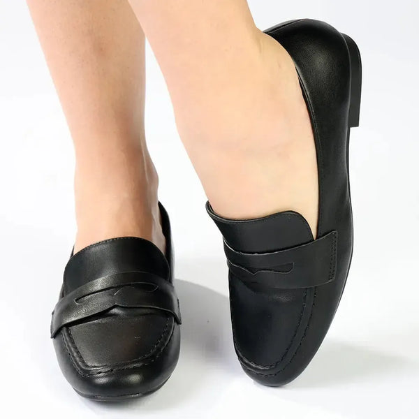 Madison Ozma Loafer With Saddle - Black