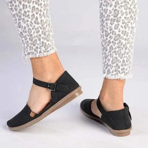 Pierre Cardin Adelle Flats - Black