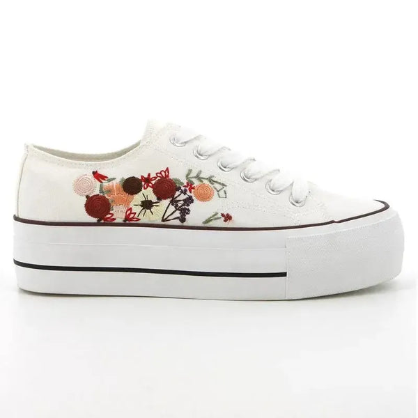 Pierre Cardin Bouquet 3 Flower Lace Up Sneaker - White