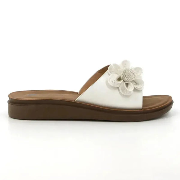 Pierre Cardin Marguerite Sandal - White