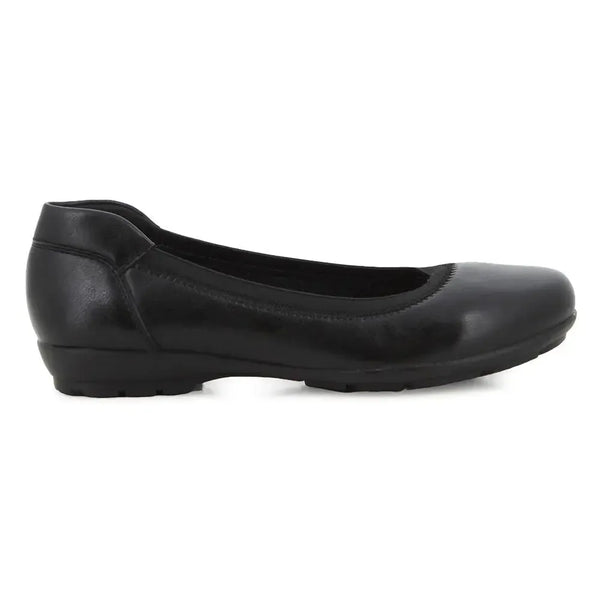 Pierre Cardin Round Toe Pump - Black