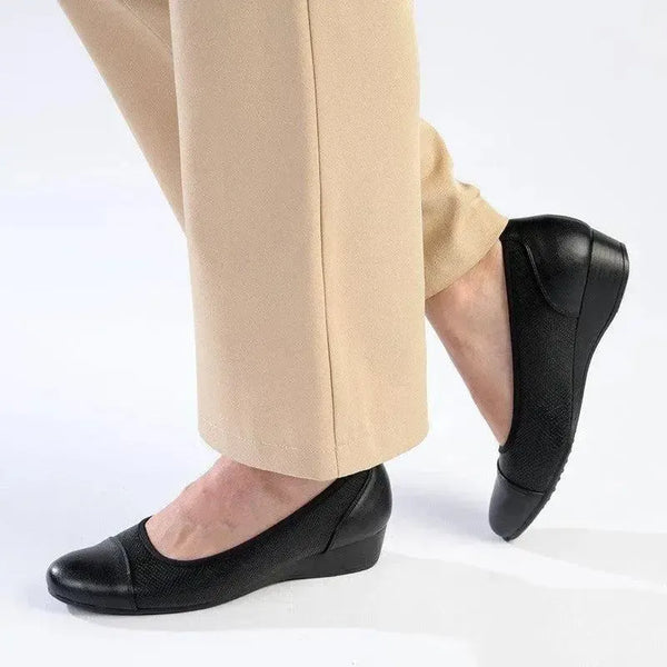 Soft Style By Hush Puppies Rishelle Reptile Wedge - Black