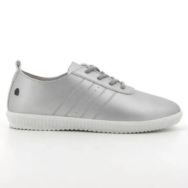 Soft Style By Hush Puppies jesiah Sneaker - Silver