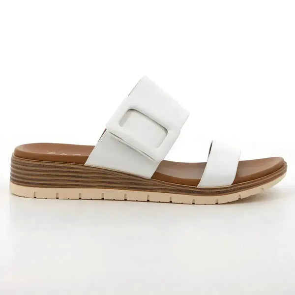 Soft Style by Hush Puppies Caroline Sandal - White
