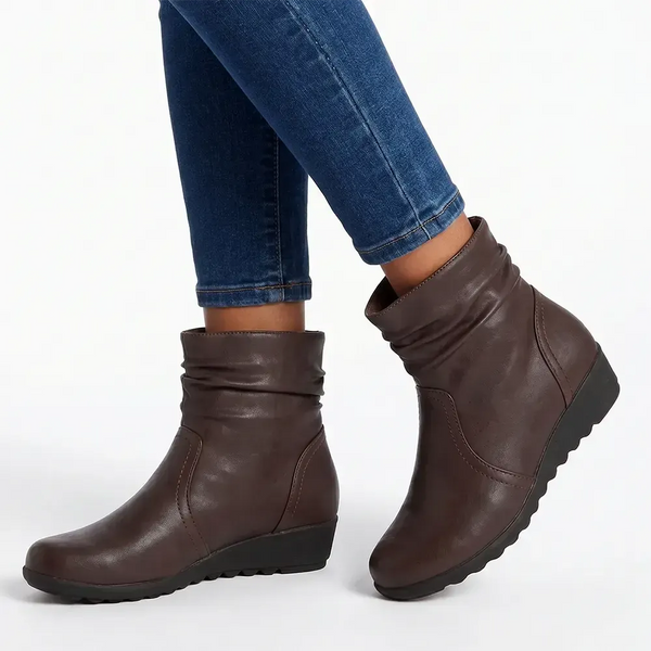 Soft Style by Hush Puppies Darian Ankle Boot - Chocolate