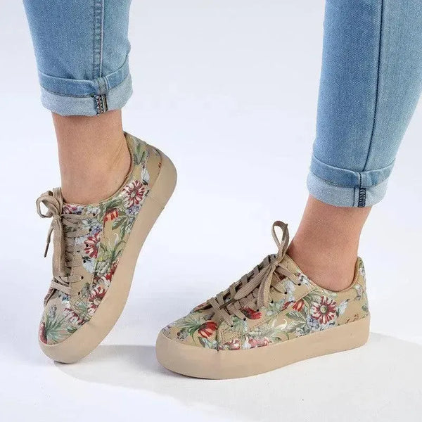Soft Style by Hush Puppies Fordan Floral Sneaker - Floral Natural