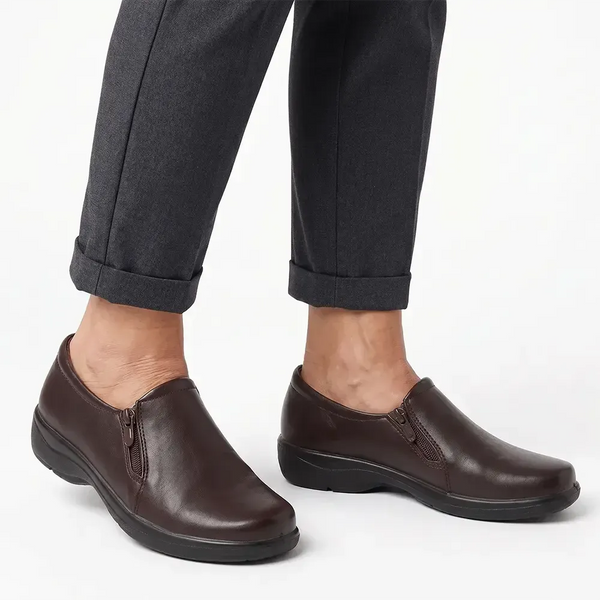 Soft Style by Hush Puppies Jillian Flat Court Walker - Chocolate