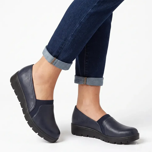Soft Style by Hush Puppies Loren Flats - Navy