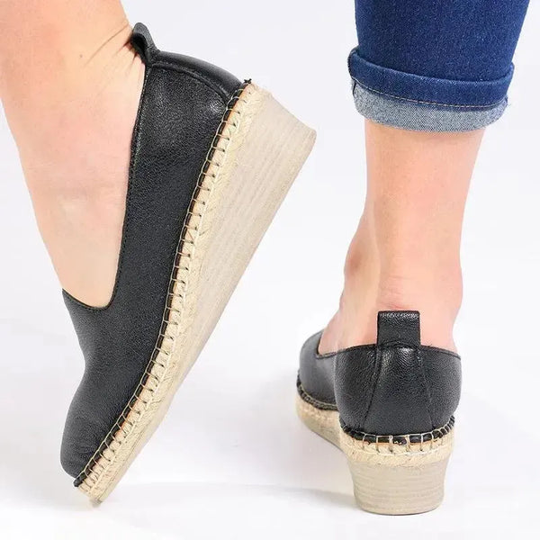 Tsonga Mfifa Leather Closed Toe Wedge - Cayak Black