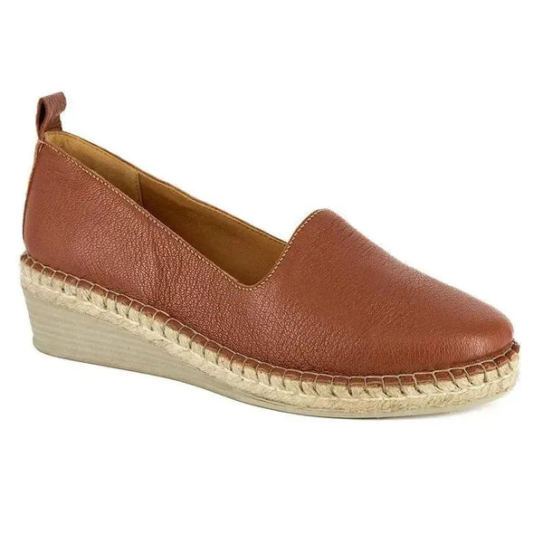 Tsonga Mfifa Leather Closed Toe Wedge - Cayak Tan
