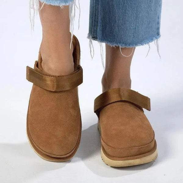 UGG Goldenstar Clog - Chestnut