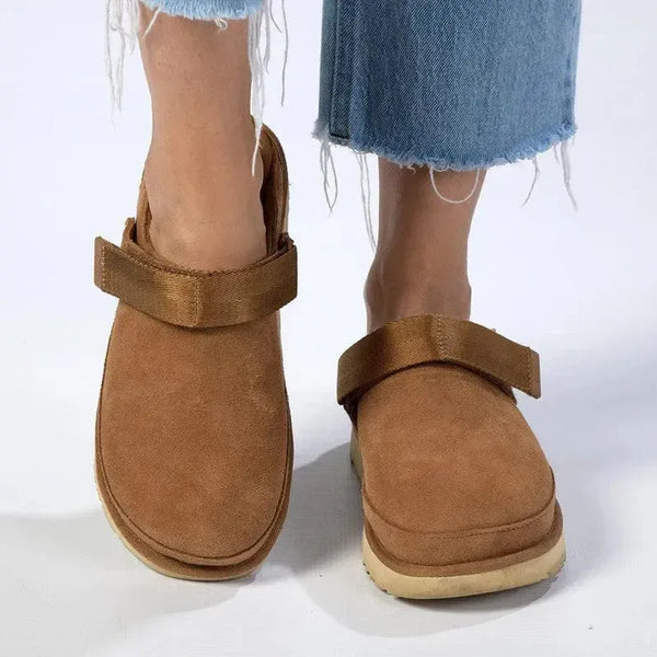 UGG Goldenstar Clog - Chestnut