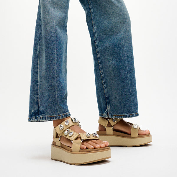 Fit Flop Gen FF-Max Ultra-Jewel Leather Back Strap Sandal - Cappuccino