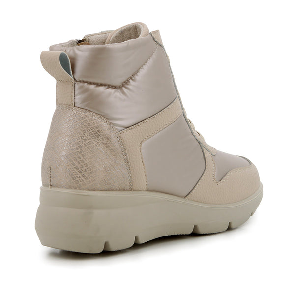 Soft Style By Hush Puppies Johari Sneaker - Champagne