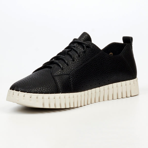 Butterfly Feet Laguna 2 Sneaker - Black