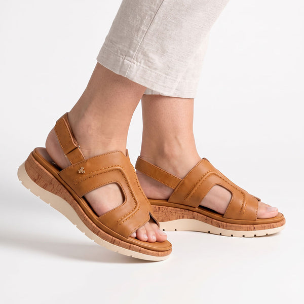 Butterfly Feet Prio1 Cut Out Low Wedge Sandals - Tan