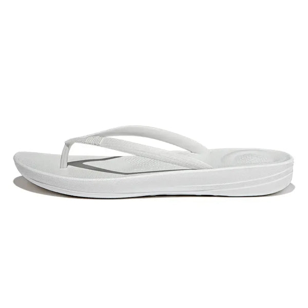 Fit Flop iQushion Ergonomic Flip-Flops - Urban White