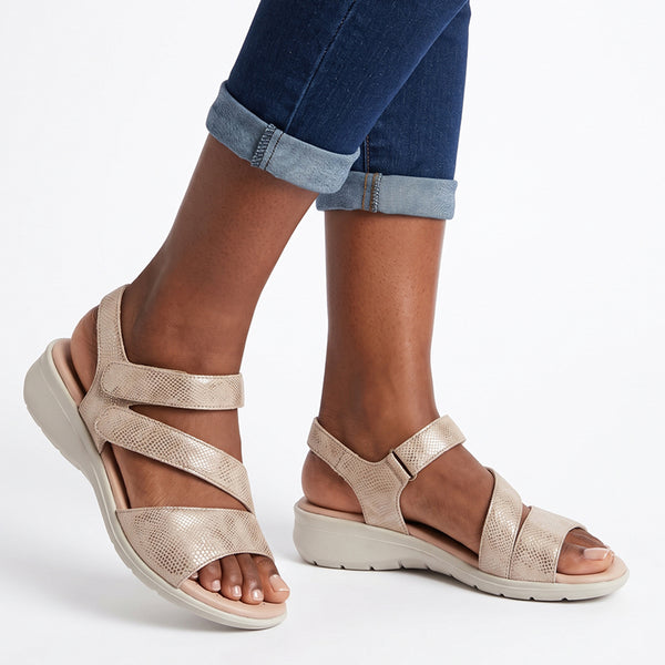 Soft Style by Hush Puppies Ogillian - Light Gold
