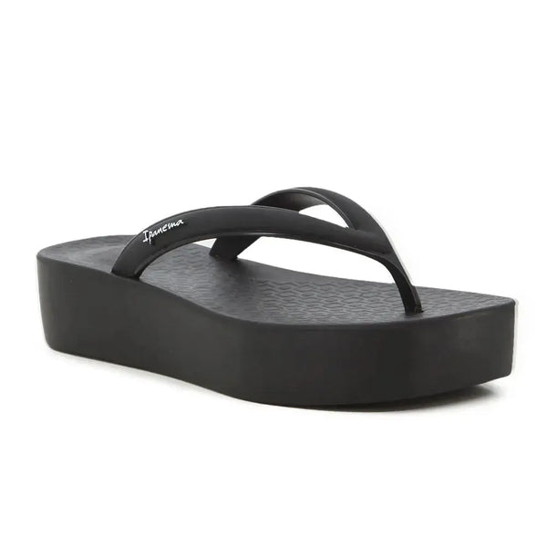 Ipanema Pluma Sandal - Black