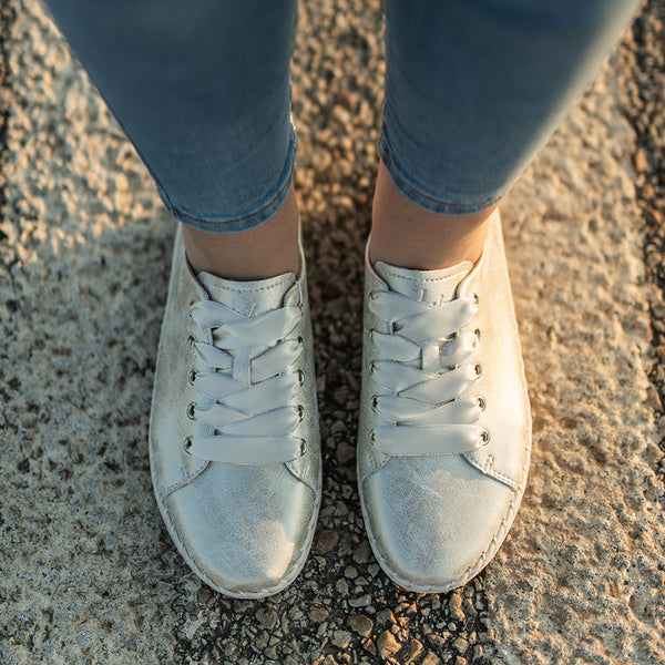 Julz Gina Leather Sneaker - Gold