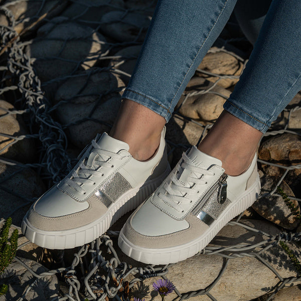 Julz Iris Leather Sneaker - White/Gold