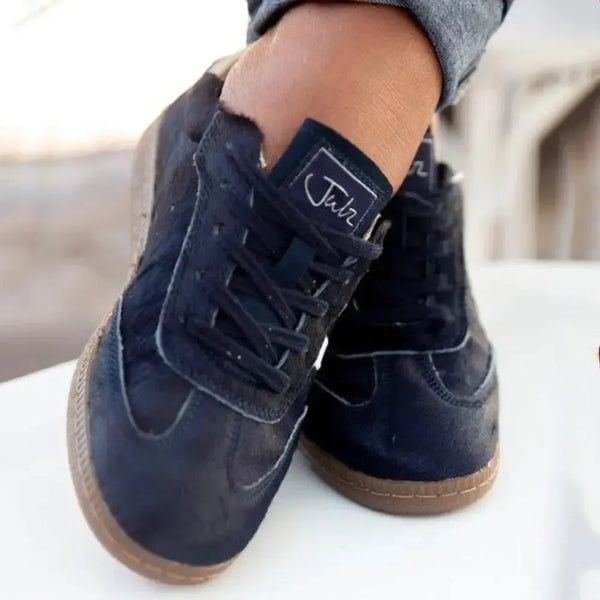 Julz Shiloh Leather Sneaker - Navy/White