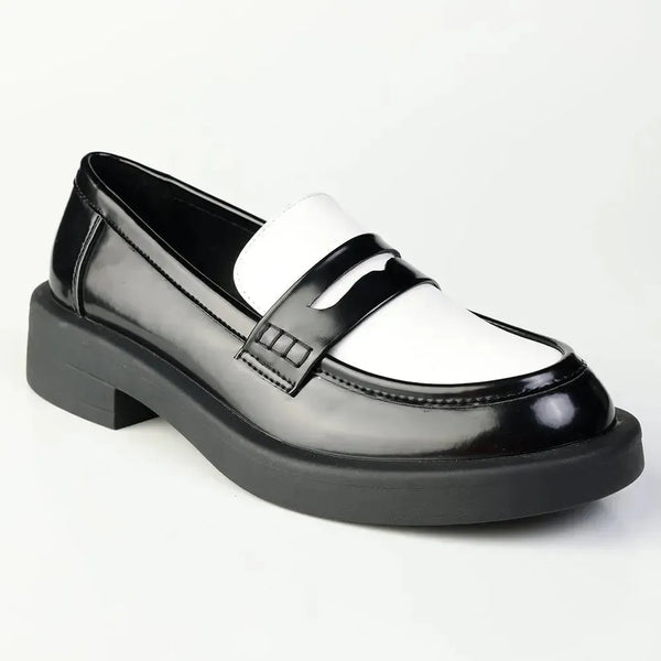 Madison Blessing Cut Out Saddle Loafer - Black / White
