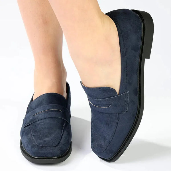 Madison Bliss 4 Loafer With Saddle - Navy
