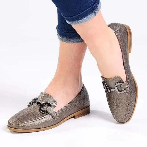 Soft Style by Hush Puppies Caira with Metal Saddle - Grey