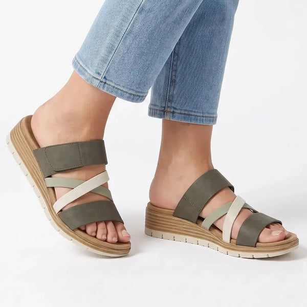 Soft Style by Hush Puppies Carmen Sandal - Khaki Multi
