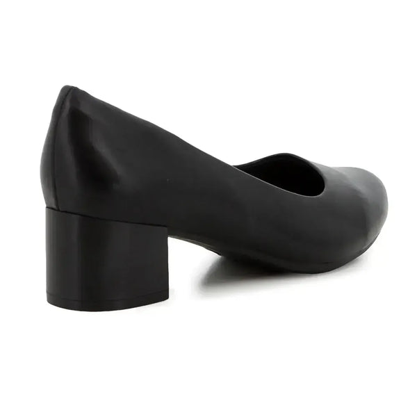 Soft Style by Hush Puppy Fynn Block Heel Court - Black